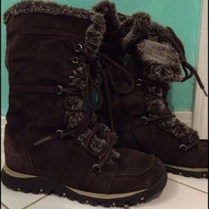 Women's Skechers fur boots