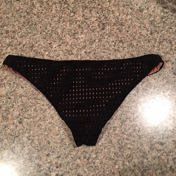 Acacia Waikoloa Mesh - Picture 3 of 4