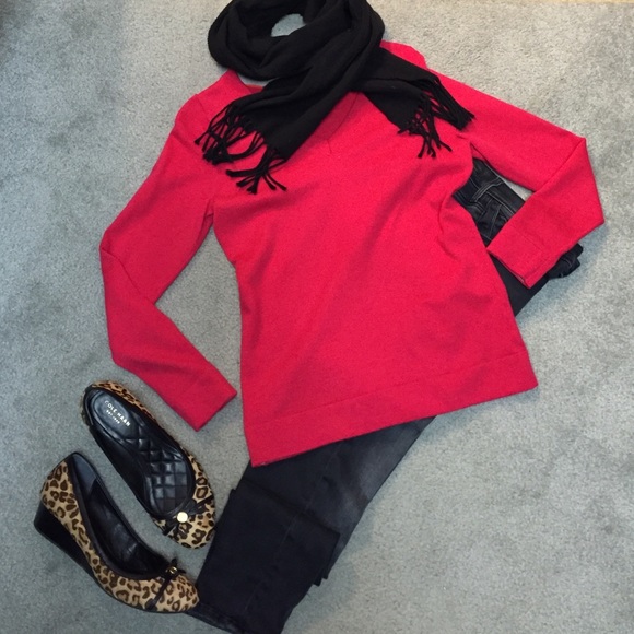 Light weight spring sweater