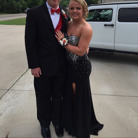 Prom Dress - Picture 2 of 3