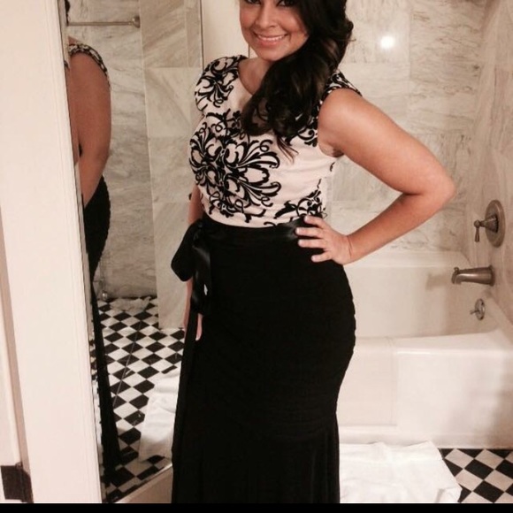 SOLD - Picture 2 of 4