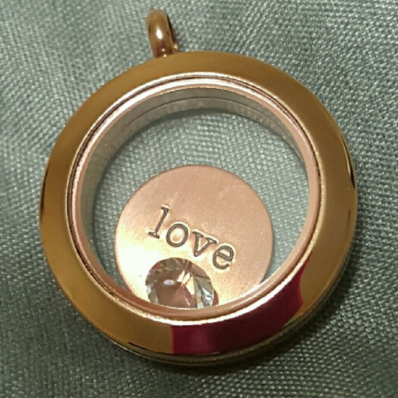 Origami Owl  Jewelry - Origami Owl Locket Set (NIB)