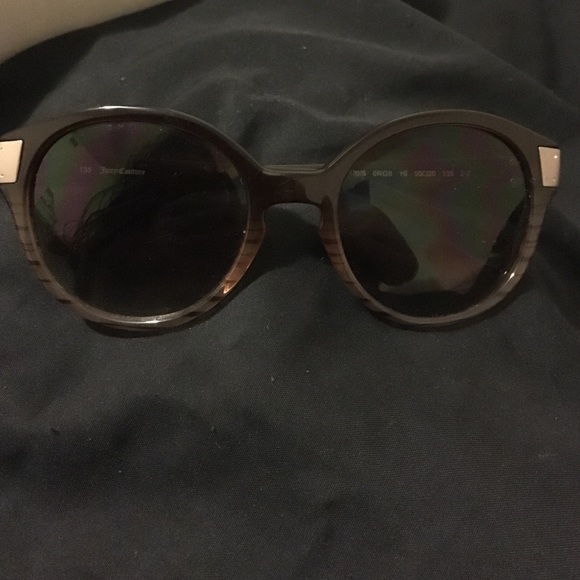 Juicy Coture sunglasses!😎