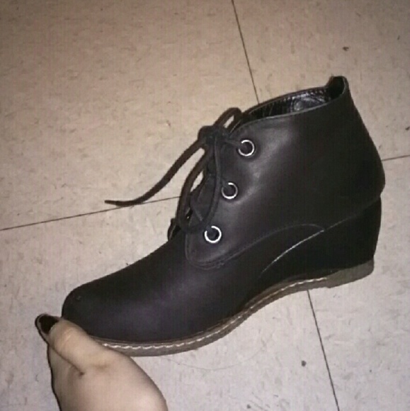 Black Wedged Lace Up Boots