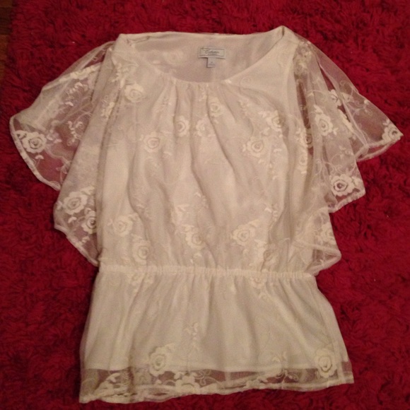 Beautiful top! - Picture 2 of 4