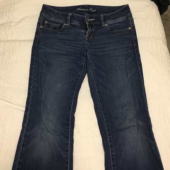 American Eagle mid wash jeans