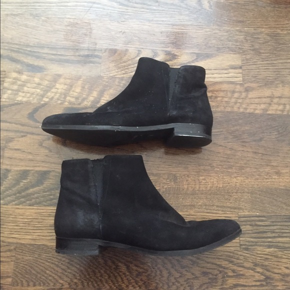 Steve Madden faux suede ankle boots. Final!