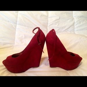 Red Velvet Rockabilly Wedge Platforms