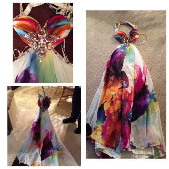 Dave & Jonny Prom Dress - Picture 1 of 1