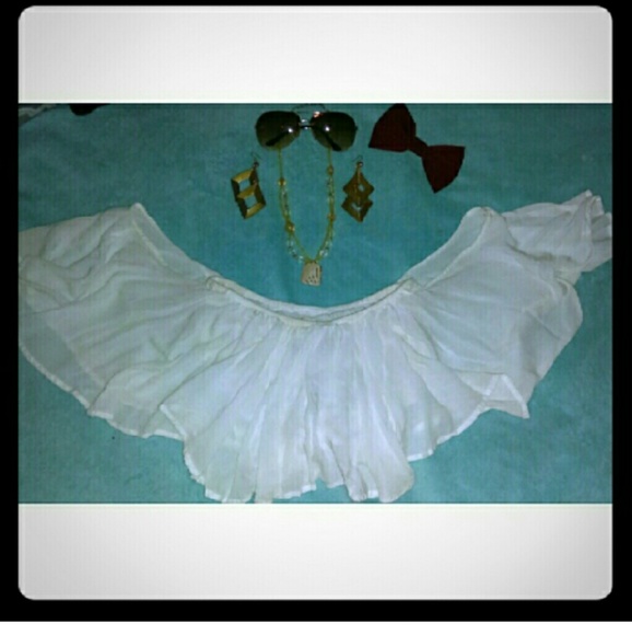 Santa Cruz top and Black & White top