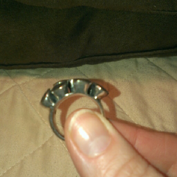 Graphic silver ring - Picture 2 of 2