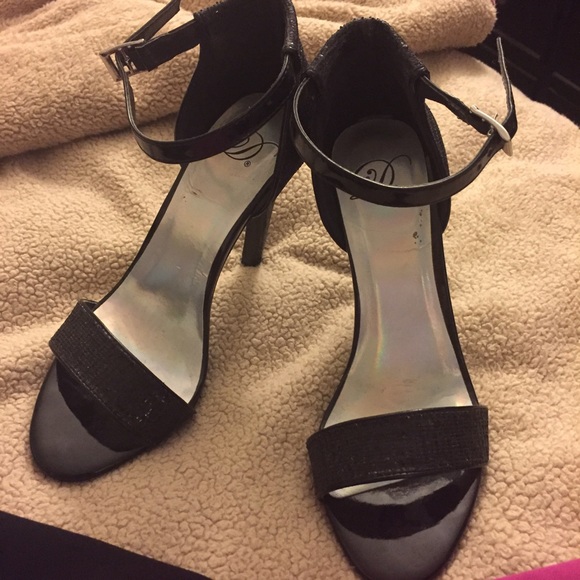 🎀bundle🎀blazer, skirt and heels - Picture 4 of 4