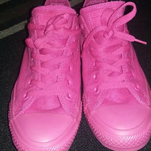 All pink converse