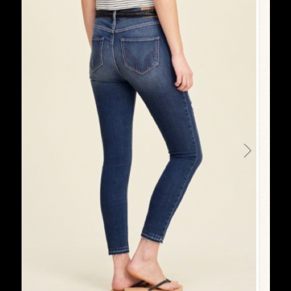 Hollister high waist jeans - Picture 3 of 4