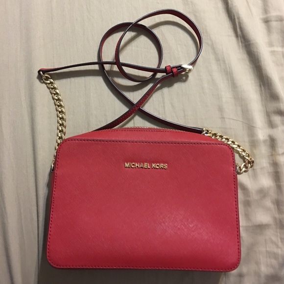 Micheal Kors jet set leather large crossbody bag