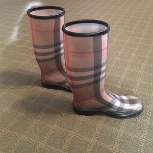 Rain boots