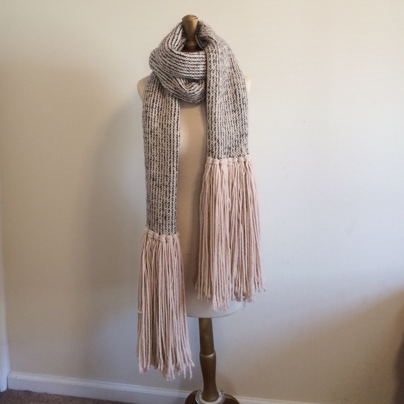 Derek Lam Accessories - Derek Lam over size knit scarf