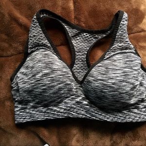 Vs sports bra