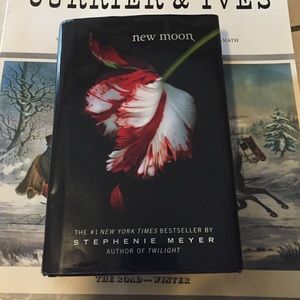 New moon hard back book pre owned