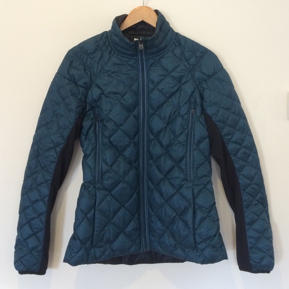 Lululemon fitted puffer jacket