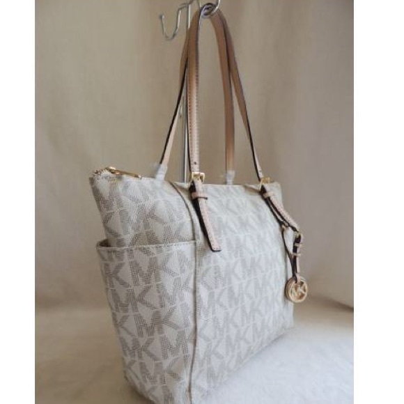 Vanilla Michael Kors purse