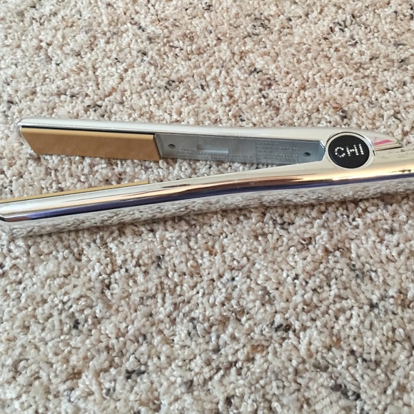Chi flat iron. Christmas edition