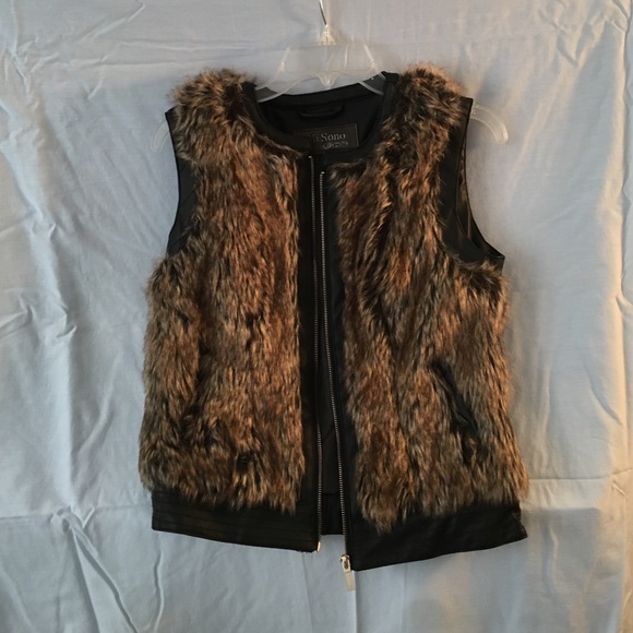 Fur Vest - Picture 1 of 1