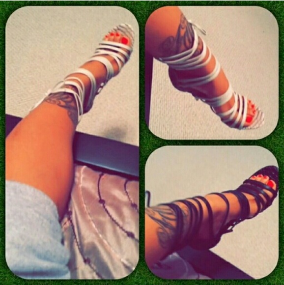 Black Strappy Heel - Picture 3 of 4