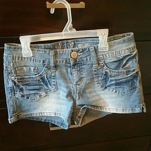 Light Jean washed Wallflower shorts