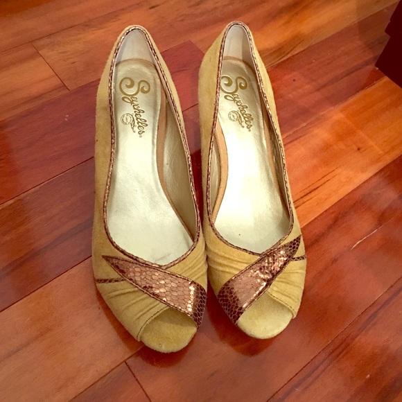 Seychelles mustard yellow peep toe heels