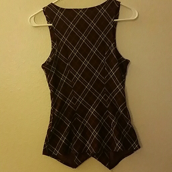 Vest - Picture 3 of 3