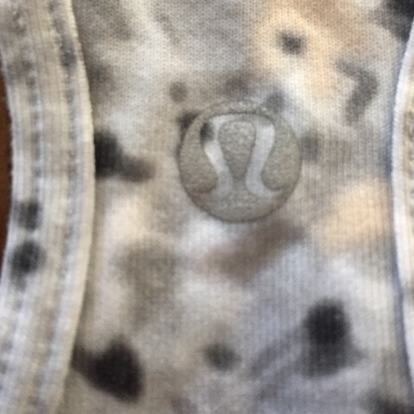 Lululemon CRB Tank, size 6 - Picture 3 of 3