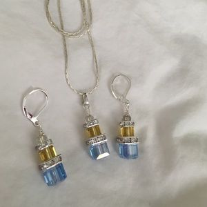 Earring pendant set
