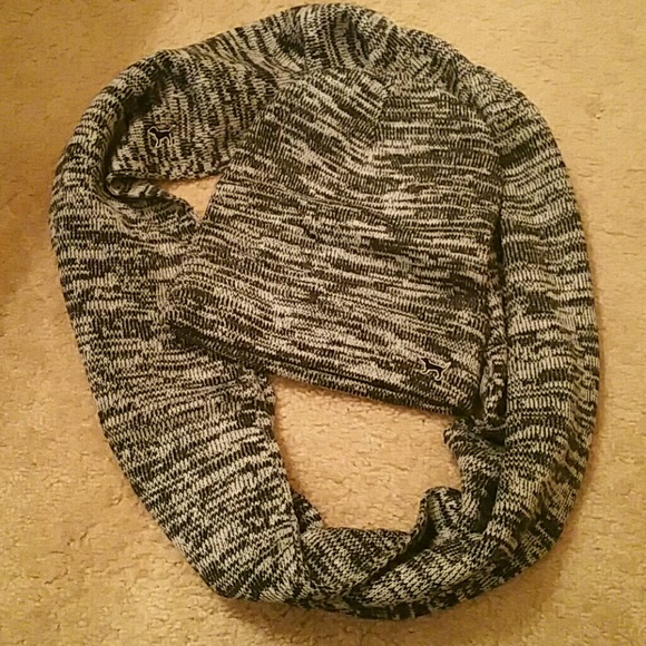 Victorias secret PINK Hat and scarf bundle