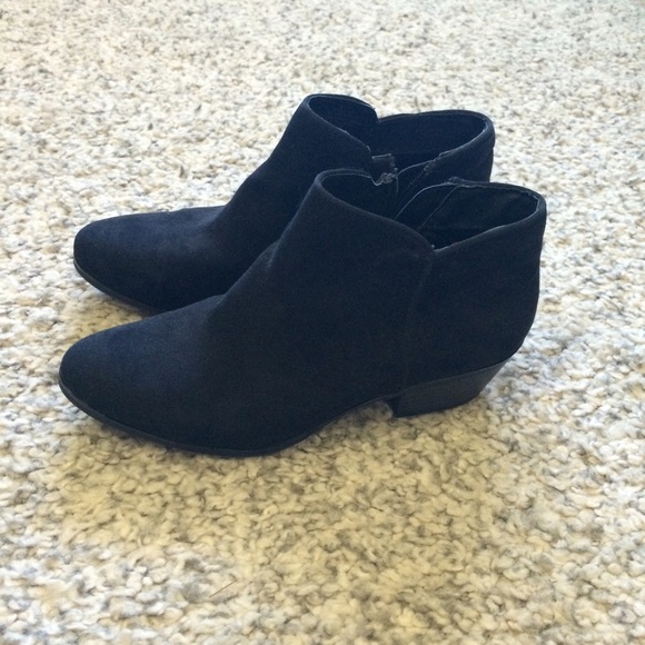 Black bootie
