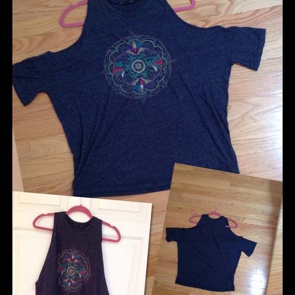 Shoulder cut out Mandala top