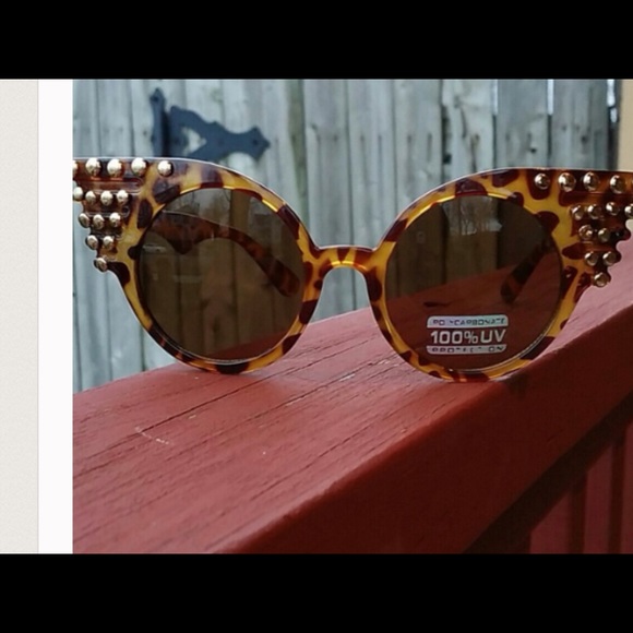 NWOT Cat Eye Tortoise Shell Sunglasses - Picture 2 of 4