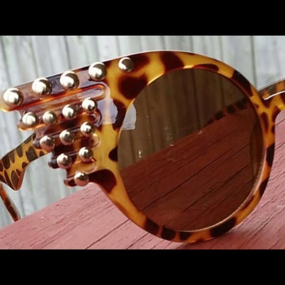 NWOT Cat Eye Tortoise Shell Sunglasses - Picture 4 of 4