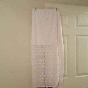 SOLD Lace off white skirt