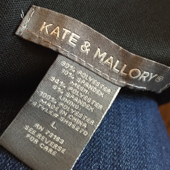 Black Aline dress - Picture 4 of 4