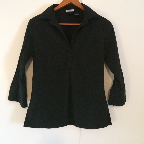 Black 3/4 sleeve blouse