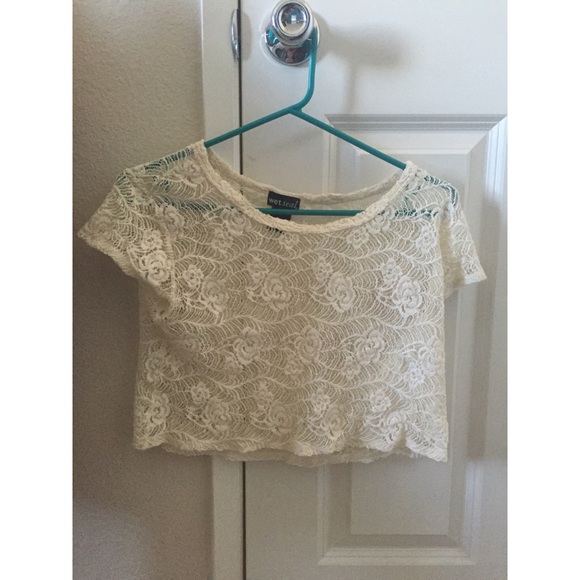 Summer flowery crop top