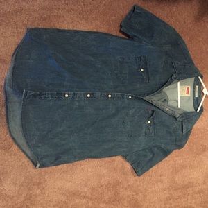 Men's button down Levi jean shirt