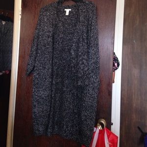 Black and white H&M cardigan