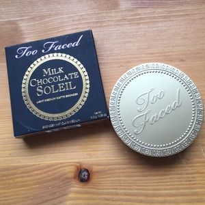Too Faced Milk Chocolate Soleil Bronzer