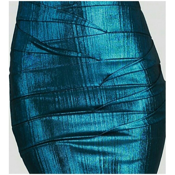 NIKIBIKI Pintucked Wetlook Dress - Picture 3 of 3