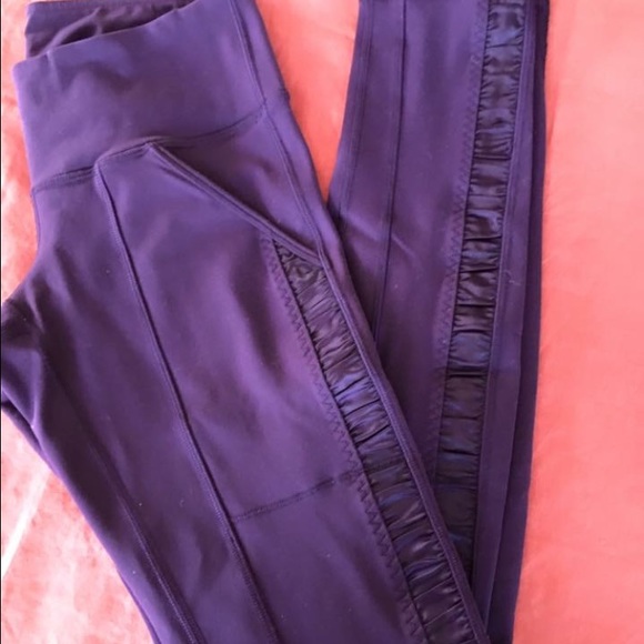 lululemon athletica Pants - Lulu lemon yoga pants