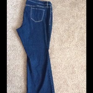 Boot cut jeans