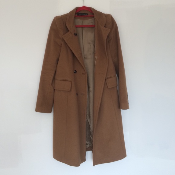 Super flattering Beige Zara Coat