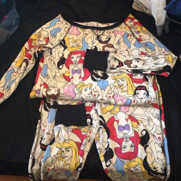 Princess pajama set for woman